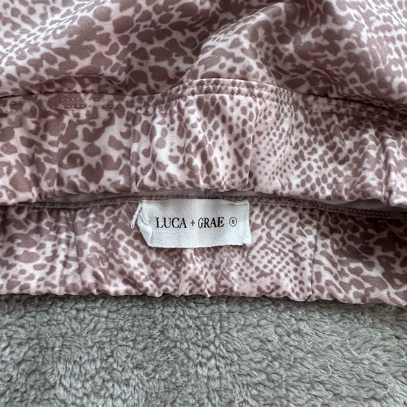 Luca and Grae mauve cheetah print workout set - Picture 8 of 8